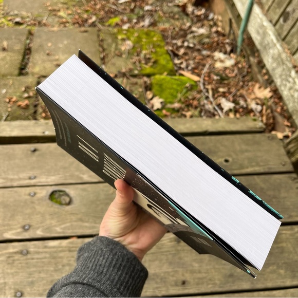 On A Sunbeam First Edition Soft Cover Graphic Novel By Tillie Walden - Picture 9 of 11